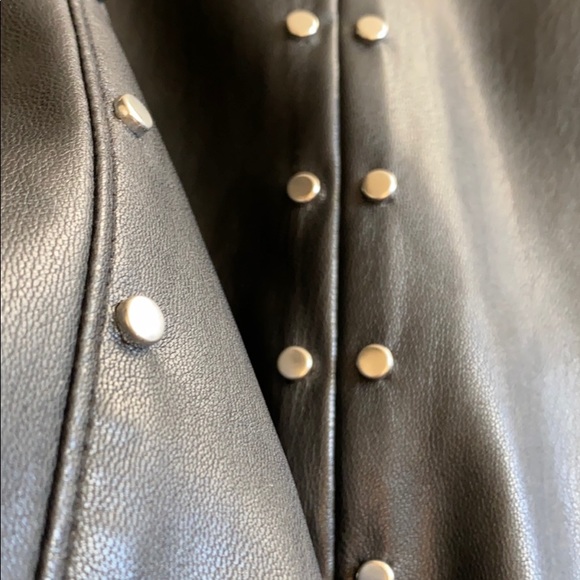 Leather skirt with studs - Picture 14 of 15